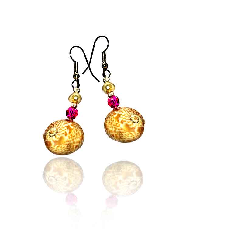 Ohrschmuck mit Muscheln, Swarowski und Edelstahl